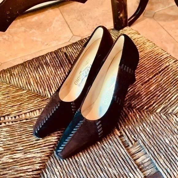 ✨💛✨ Ferragamo Espresso / Nero Suede Calf Leather Patchwork Pumps✨💛✨ Size 6✨💛✨ - Picture 1 of 10